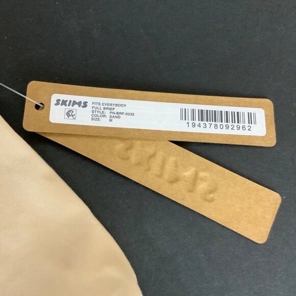 SKIMS Fits Everybody High-Waist Briefs Size Medium Sand Beige NEW - FLAW - Picture 4 of 6